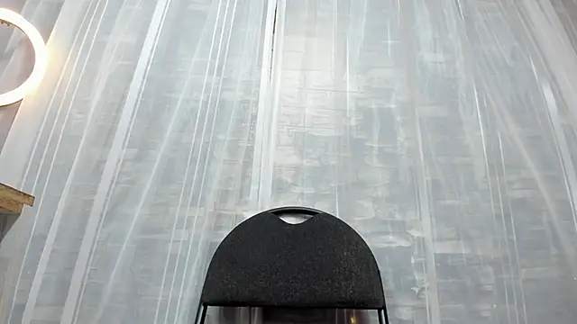 KatieGomez: απευθείας συνομιλία ΧΧΧ