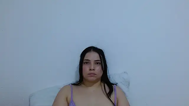 isabel_24_gil Adlı Modelin Canlı XXX Sohbeti