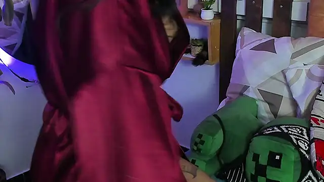 Chatroom XXX en direct de MeowMota_