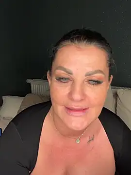 Živý XXX chat Nola_Luxx-offiziell