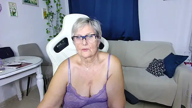 Chatroom XXX en direct de Selenna57