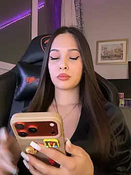 Онлайн чат XXX EricaWalls