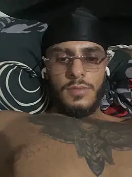 Pokazy przed kamerką – liyamjunior