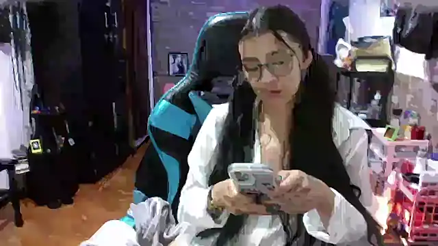 Онлайн чат XXX AngelaQueen_