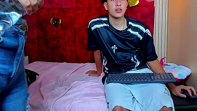 Chat XXX Live ChanellandMax