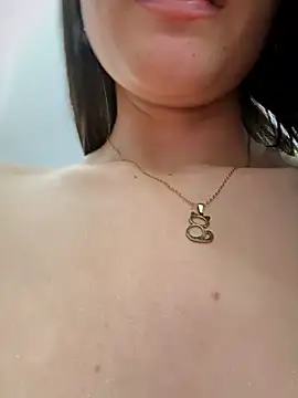 عرض كام CHARLOTTE__05