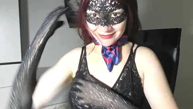 Aromaloveqq 现场XXX聊天