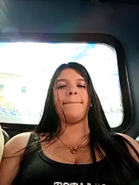 Layla-daring Adlı Modelin Canlı XXX Sohbeti