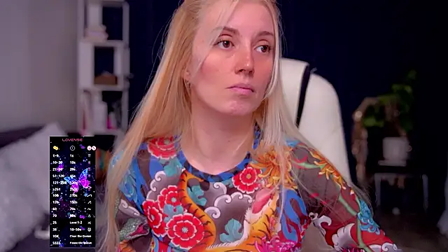 MyMouthn Live XXX chat