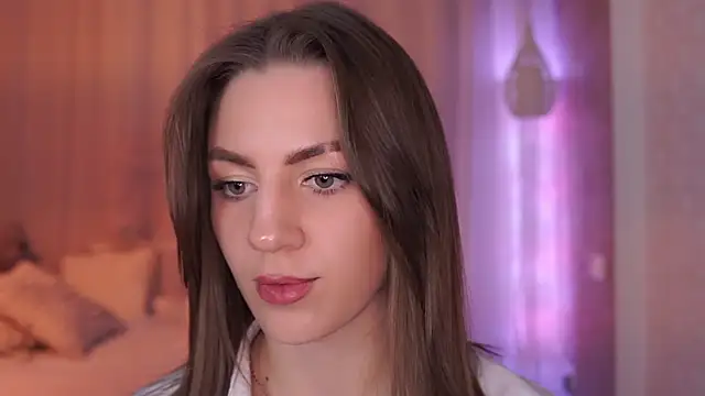 XXX chat uživo modela Nymara