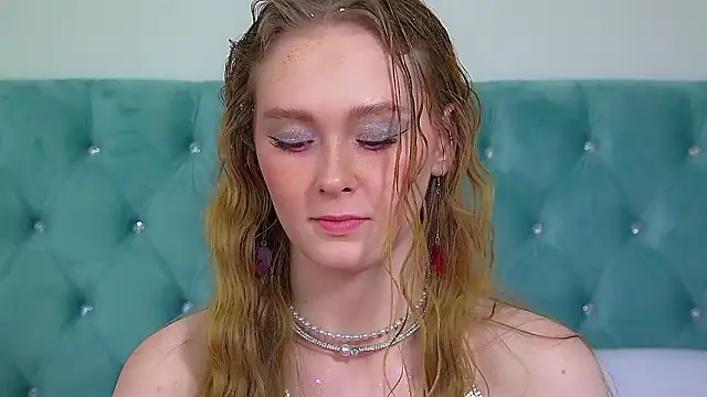 AgataFoxley: онлайн-секс-чат