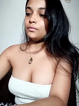 _Estrellita_ Adlı Modelin Canlı XXX Sohbeti