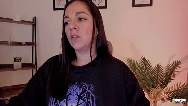 urcute_kitten Adlı Modelin Canlı XXX Sohbeti