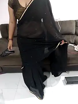 Mounika-25のライブXXXチャット