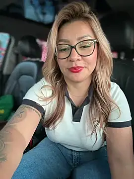 DIANITA_1988 Chat XXX in diretta