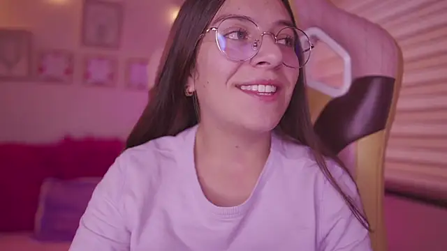 milly_kenner 现场XXX聊天