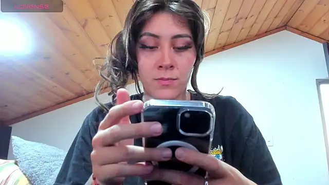 Darkness_jones_ Chat XXX in diretta