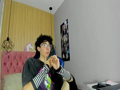 دردشة Syriussz الجنسية المباشرة