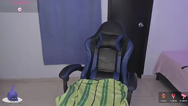 roseliam25のライブXXXチャット