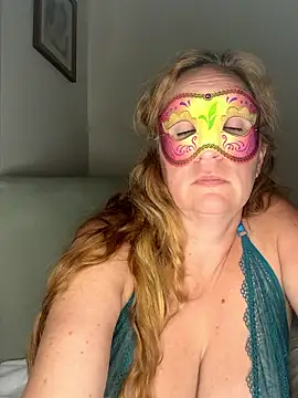 โชว์เว็บแคมของ largeboobies30