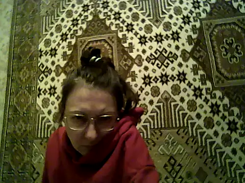 FayInessaKiss Adlı Modelin Canlı XXX Sohbeti