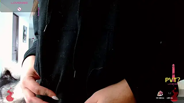 Lucia_star__ Adlı Modelin Canlı XXX Sohbeti