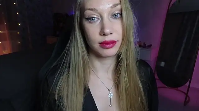 AngelicElite Adlı Modelin Canlı XXX Sohbeti