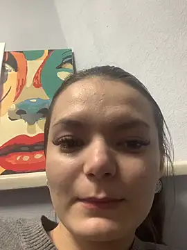 AsterQuinn Chat XXX in diretta