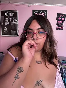 Chat XXX ao vivo de Mili21003