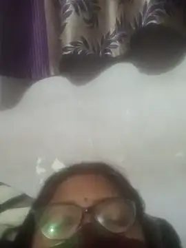 Simran62 élő XXX-chatje