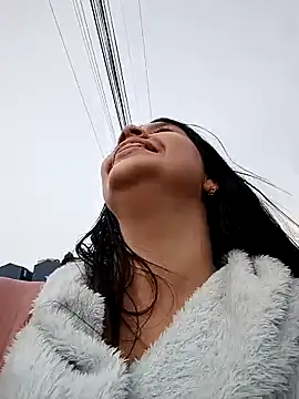 Chat XXX ao vivo de Layla-daring