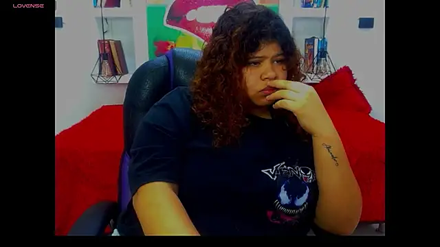 Cloe_r élő XXX-chatje