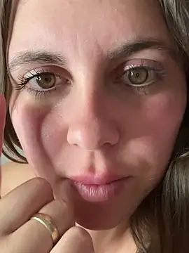 Samantha_official Adlı Modelin Canlı XXX Sohbeti