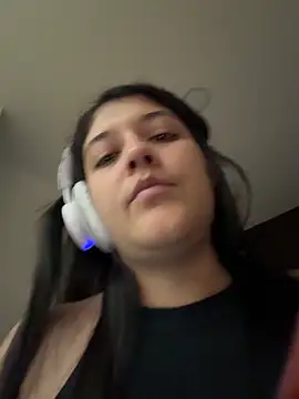 Ammberly__Adam23 Adlı Modelin Canlı XXX Sohbeti