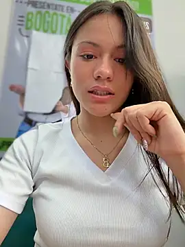 CHARLOTTE__05のライブXXXチャット