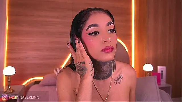 danna_berlin_ Adlı Modelin Canlı XXX Sohbeti