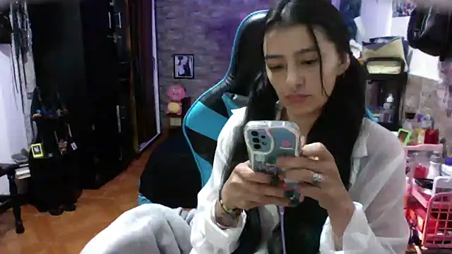 แชท XXX สดของ AngelaQueen_