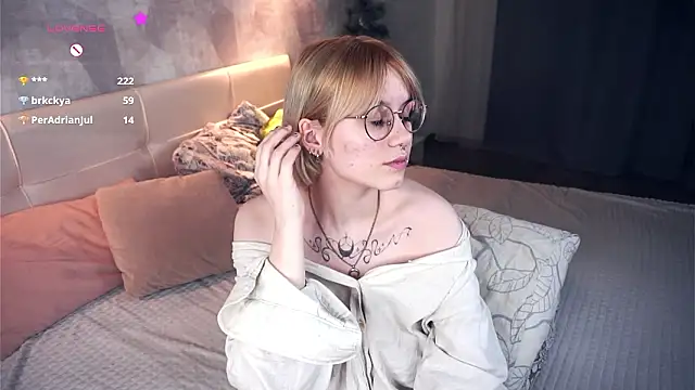 دردشة KellePourier الجنسية المباشرة