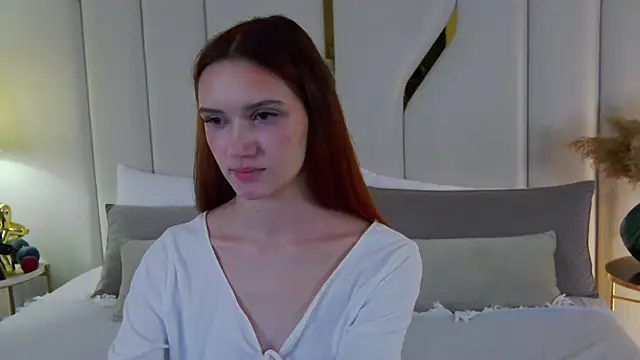 ChloeSimoonのライブXXXチャット