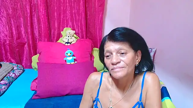 SLUTTYROXY 现场XXX聊天