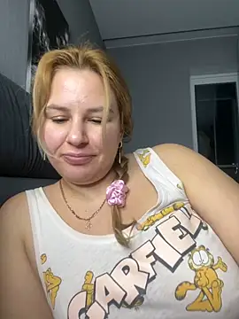 Passion-Blondy 现场XXX聊天