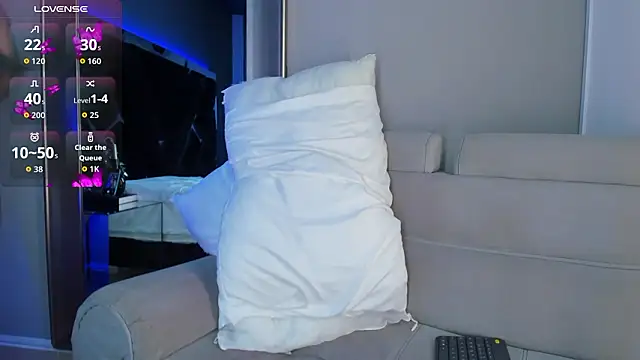 AmmyJones_ Adlı Modelin Canlı XXX Sohbeti