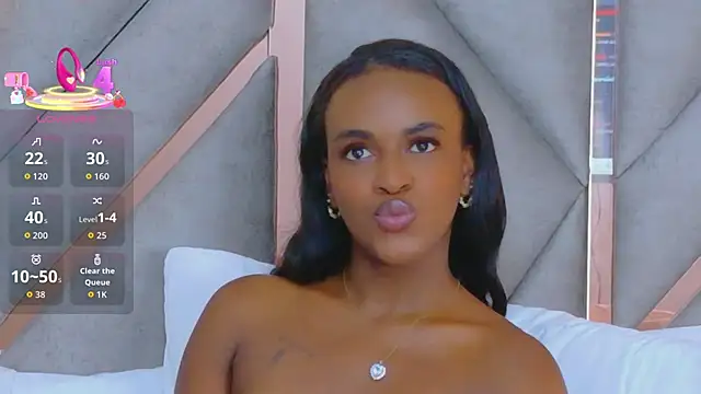 Sally-Noa Chat XXX live