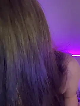 Your_insomniya live XXX chat