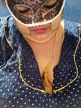 tamilthanushri Adlı Modelin Canlı XXX Sohbeti