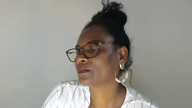 عرض كام dana-black