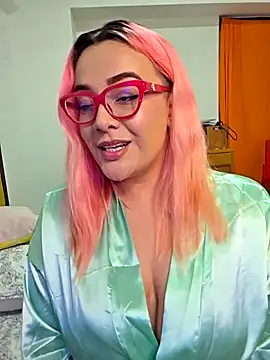 Chatroom XXX en direct de Nova-Satela