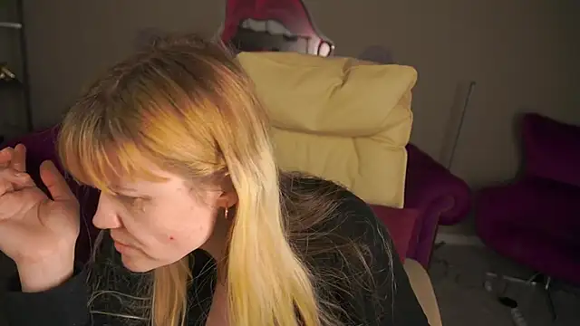 BellaLaPetit লাইভ XXX চ্যাট