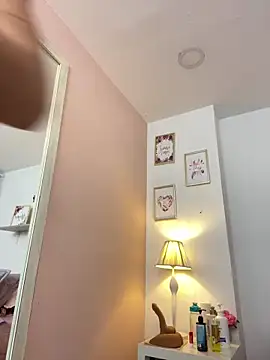 Pokazy przed kamerką – LauraRaider