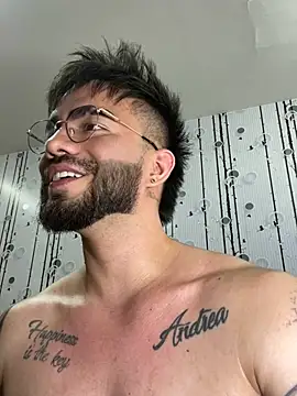 King_Draven3 Adlı Modelin Canlı XXX Sohbeti